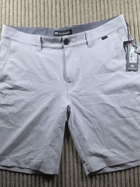 Travis Mathew Men’s Light Gray Performance Shorts